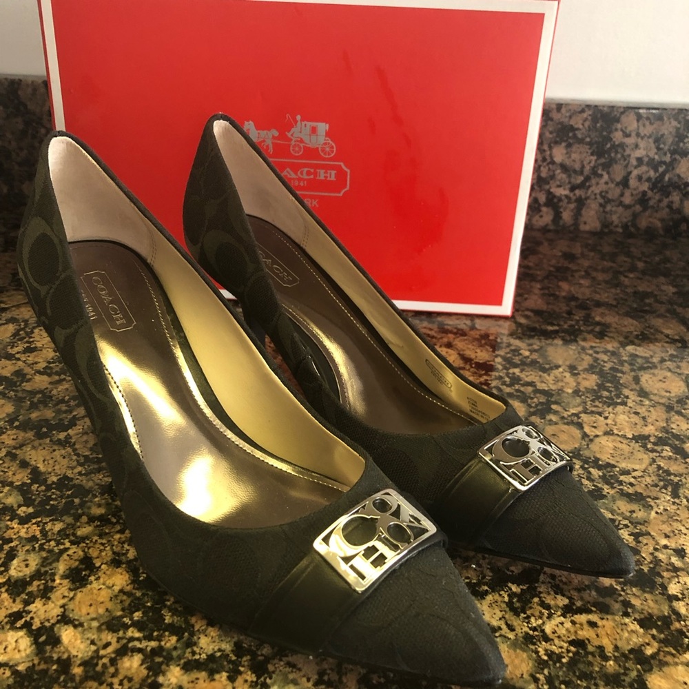 NWT Coach Zuma Heels Size 7.5